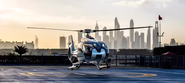 Masdar y TotalEnergies desarrollarán un proyecto comercial de conversión de hidrógeno verde en metanol para SAF en Abu Dhabi